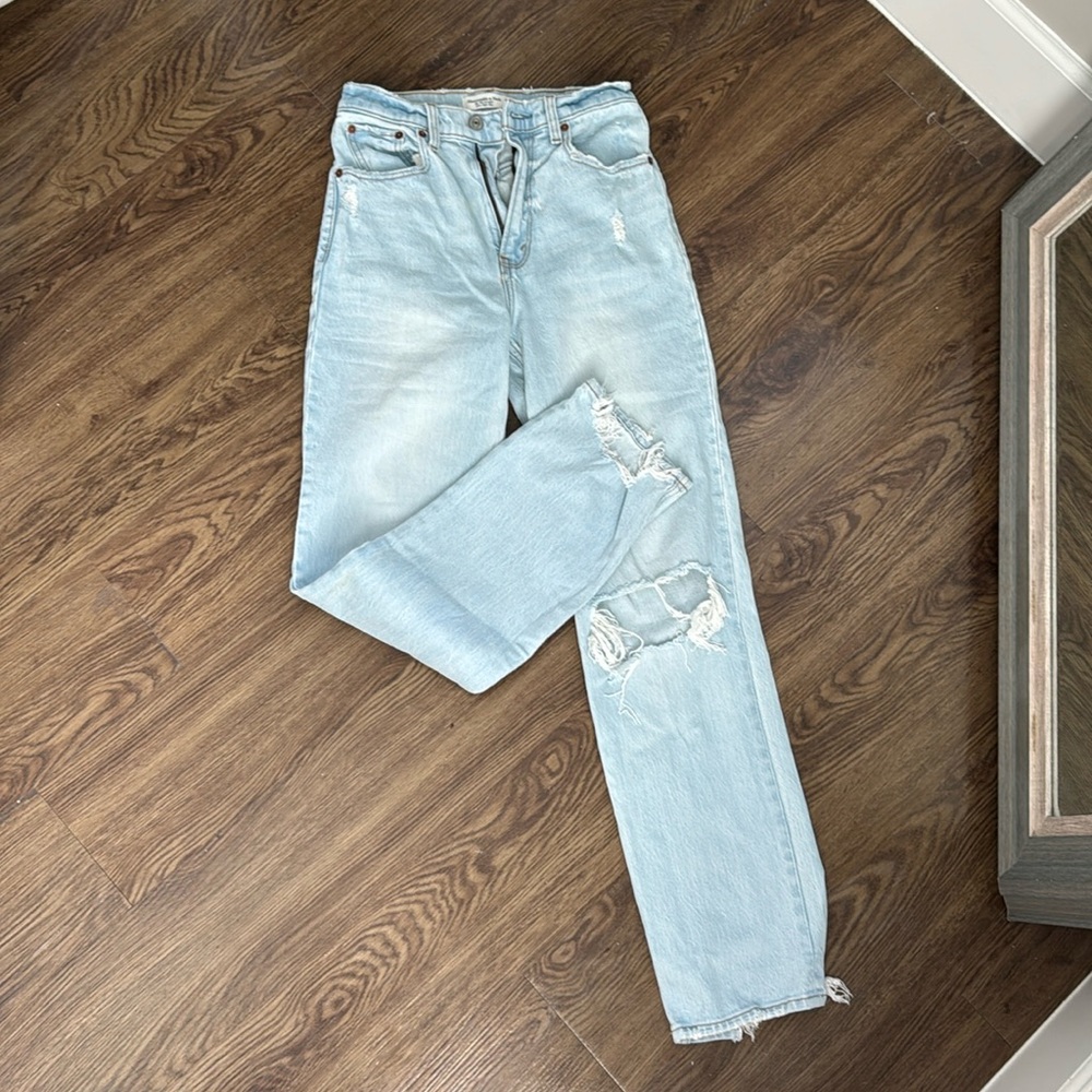 Abercrombie 90s straight ultra high rise NEW WITHOUT TAGS